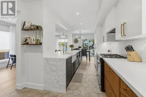 2111 Westmount Drive Oakville (wm Westmount) ON L6M 3P3
