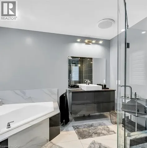 137 Diiorio Circle Ancaster ON L9K 1T3