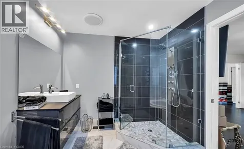 137 Diiorio Circle Ancaster ON L9K 1T3