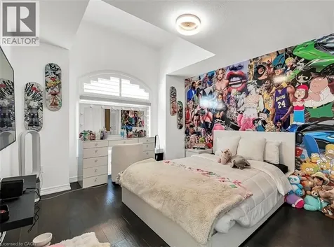 137 Diiorio Circle Ancaster ON L9K 1T3