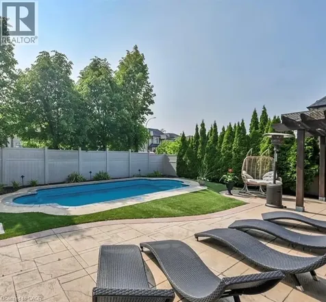 137 Diiorio Circle Ancaster ON L9K 1T3