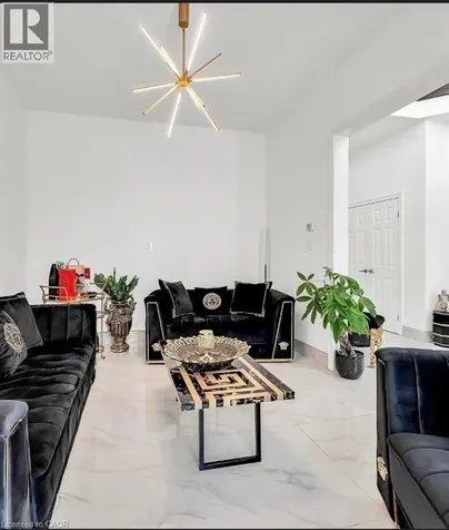 137 Diiorio Circle Ancaster ON L9K 1T3