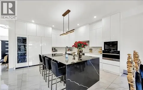 137 Diiorio Circle Ancaster ON L9K 1T3