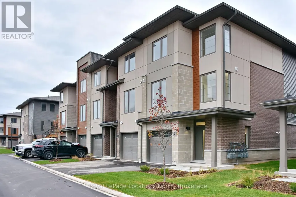 35 Dawson Drive Collingwood ON L9Y 2L8