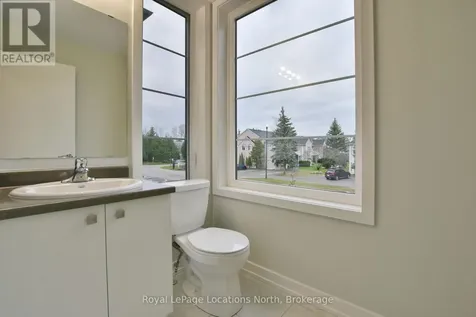 35 Dawson Drive Collingwood ON L9Y 2L8