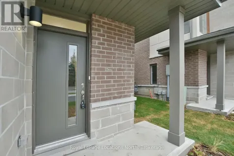 35 Dawson Drive Collingwood ON L9Y 2L8