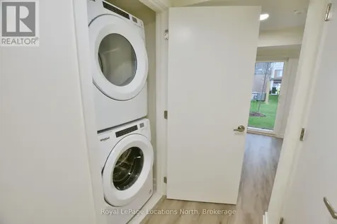 35 Dawson Drive Collingwood ON L9Y 2L8