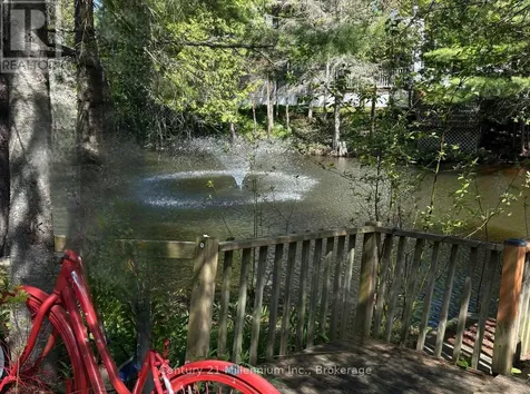 85 Theme Park Drive Wasaga Beach ON L9Z 1X7