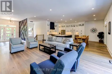 95 Spruce Street Tiny ON L0L 1P1