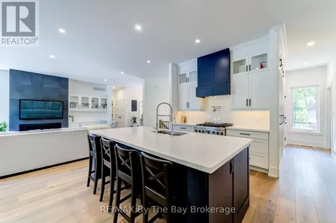 95 Spruce Street Tiny ON L0L 1P1