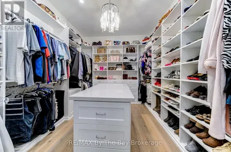 95 Spruce Street Tiny ON L0L 1P1
