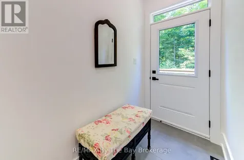 95 Spruce Street Tiny ON L0L 1P1