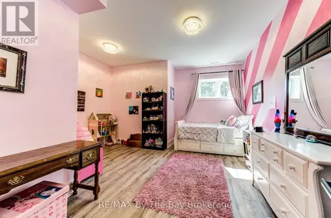 95 Spruce Street Tiny ON L0L 1P1