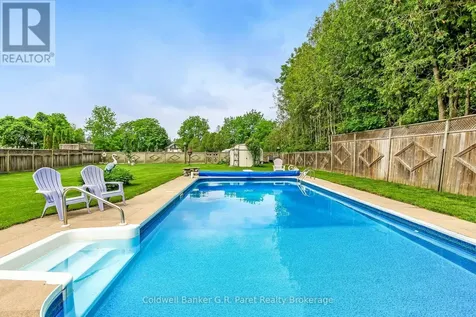 27 Woodcock Drive Tillsonburg ON N4G 4M3