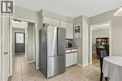 1067 Bel Aire Drive Sarnia ON N7S 3H4