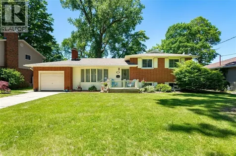 1067 Bel Aire Drive Sarnia ON N7S 3H4