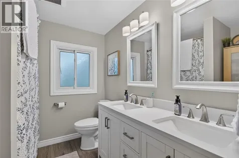 1067 Bel Aire Drive Sarnia ON N7S 3H4