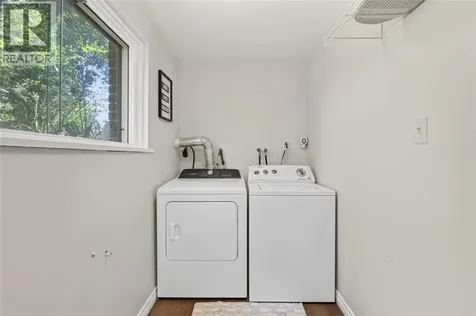 1067 Bel Aire Drive Sarnia ON N7S 3H4