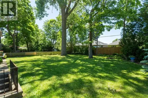 1067 Bel Aire Drive Sarnia ON N7S 3H4