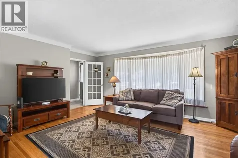 1067 Bel Aire Drive Sarnia ON N7S 3H4