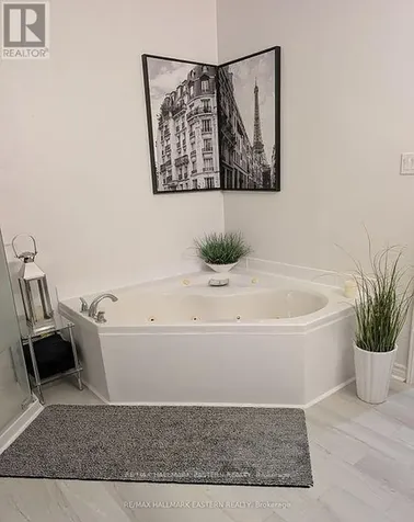 31 Paul Rexe Boulevard East Otonabee-south Monaghan ON K9J 0G4