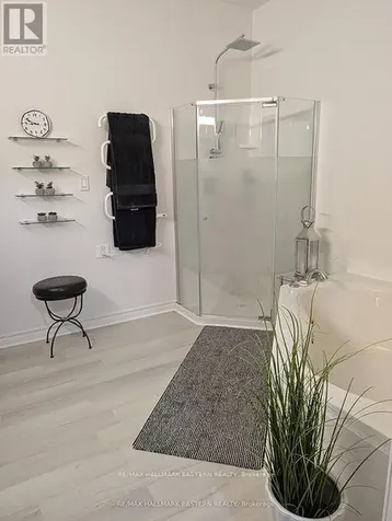 31 Paul Rexe Boulevard East Otonabee-south Monaghan ON K9J 0G4