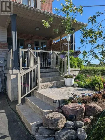 31 Paul Rexe Boulevard East Otonabee-south Monaghan ON K9J 0G4