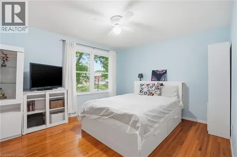 2277 Mountain Grove Avenue Burlington ON L7P 2H8