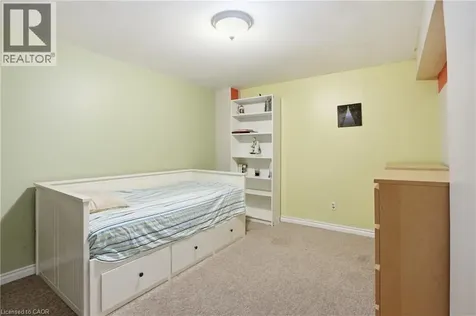 2277 Mountain Grove Avenue Burlington ON L7P 2H8