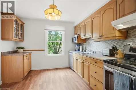 2277 Mountain Grove Avenue Burlington ON L7P 2H8