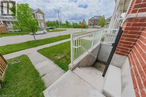 31 Compass Trail Cambridge ON N3E 0B7