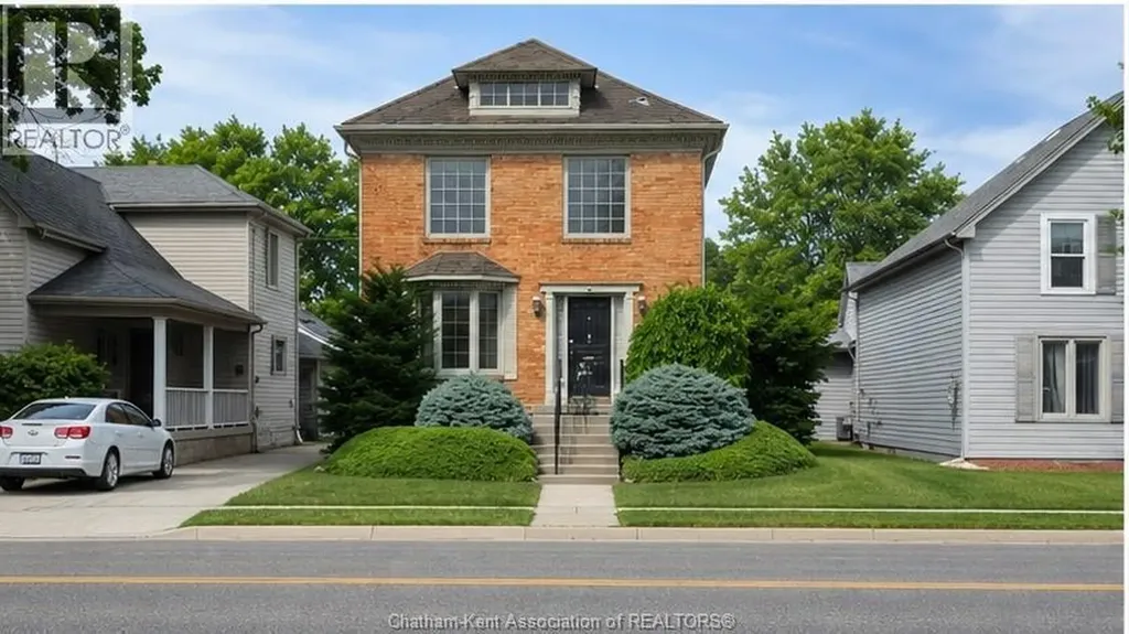 257 St. Clair Street Chatham ON N7L 3J8