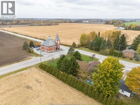 879 Road 2 W Kingsville ON N9Y 2E4