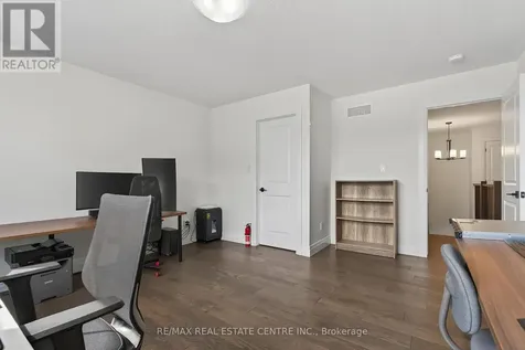 209 Jeffrey Place Kitchener ON N2C 0C2