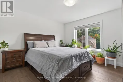 209 Jeffrey Place Kitchener ON N2C 0C2