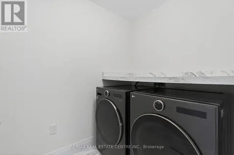 209 Jeffrey Place Kitchener ON N2C 0C2