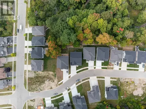 209 Jeffrey Place Kitchener ON N2C 0C2