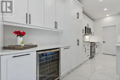 209 Jeffrey Place Kitchener ON N2C 0C2
