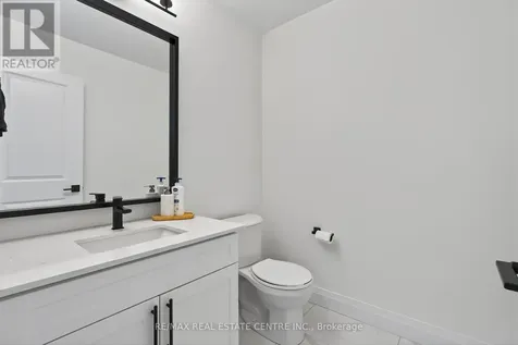 209 Jeffrey Place Kitchener ON N2C 0C2