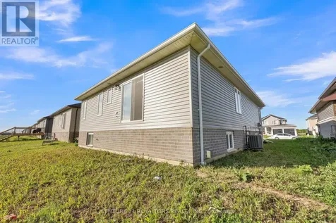802 Keil Drive Chatham-kent ON N7M 0T4