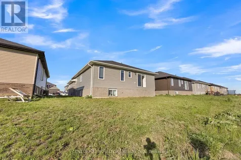 802 Keil Drive Chatham-kent ON N7M 0T4