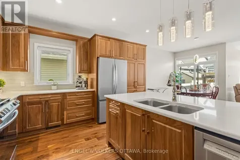 865 Tewin Circle Ottawa ON K4A 1K1