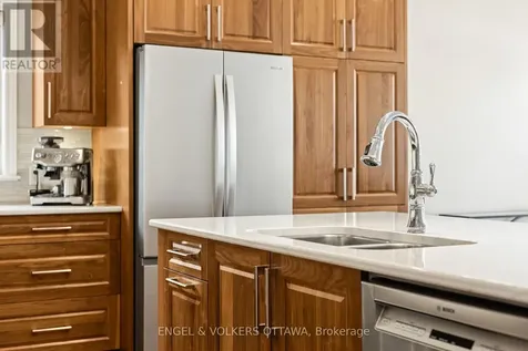865 Tewin Circle Ottawa ON K4A 1K1