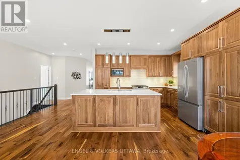 865 Tewin Circle Ottawa ON K4A 1K1
