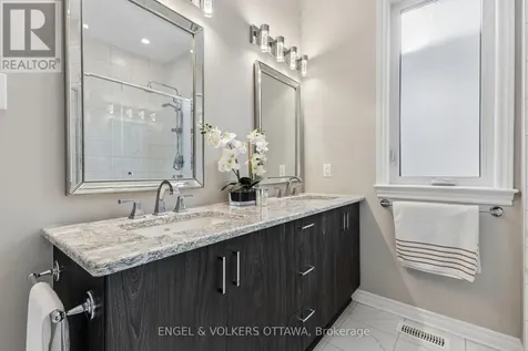 865 Tewin Circle Ottawa ON K4A 1K1
