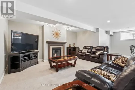 865 Tewin Circle Ottawa ON K4A 1K1