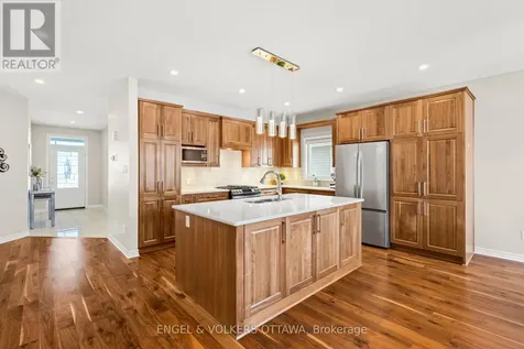 865 Tewin Circle Ottawa ON K4A 1K1