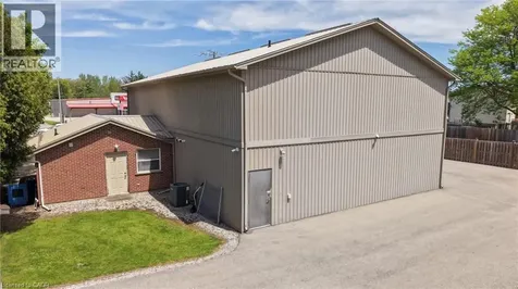 316 Queensway West Simcoe ON N3Y 2N1