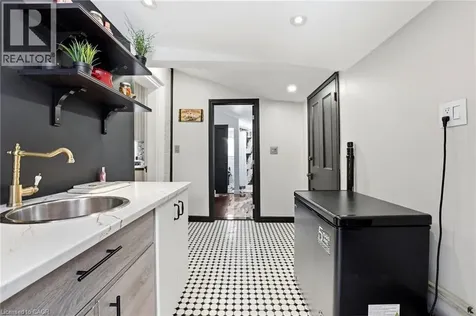 259 Western Avenue Delhi ON N4B 1R9