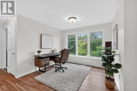 138 Eric Maloney Way Ottawa ON K1T 0R1